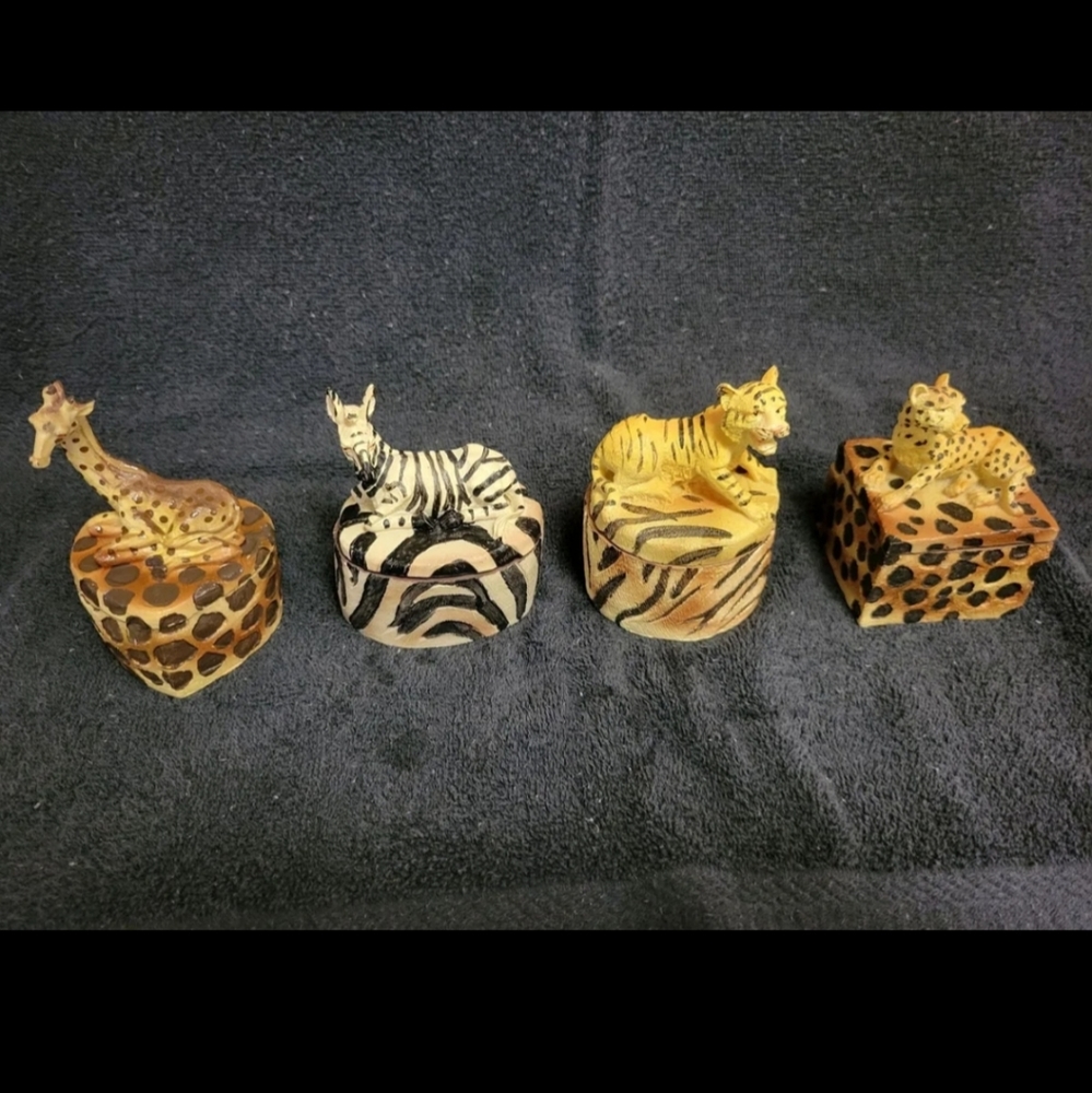 Small Keepsake Boxes
